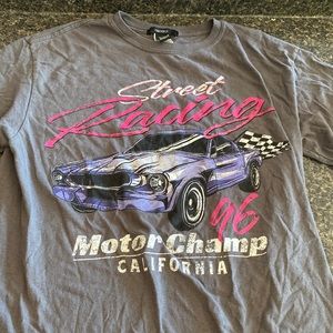 Forever 21 graphic Tshirt